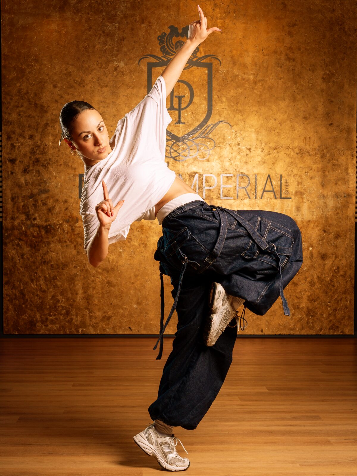 HipHop Tanzkurs Regensburg — Solotanz 16+, Classic Style und Female HipHop bei DANCEIMPERIAL